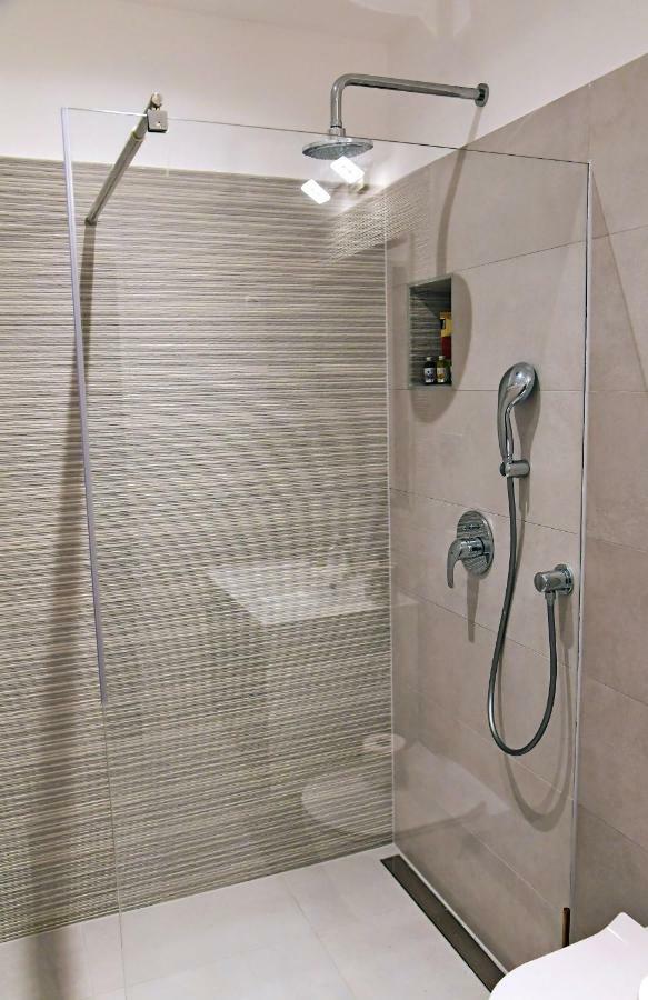 Apartment Luce Нівице Екстер'єр фото