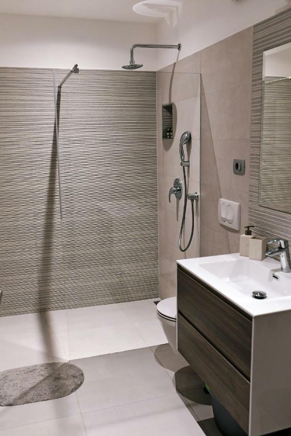 Apartment Luce Нівице Екстер'єр фото
